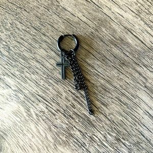 ‼️2 for $10 ‼️ Cross dangle earring